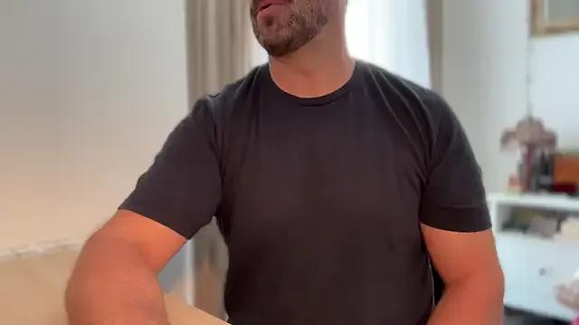 Mr_Beef on StripChat