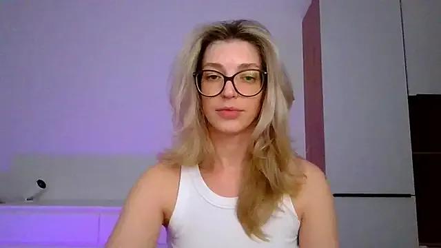 ms_Adelina on StripChat