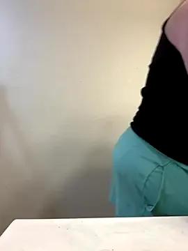 MsStrawbooty on StripChat 