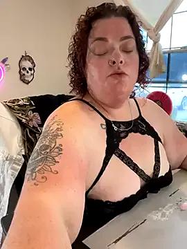 MsStrawbooty on StripChat 