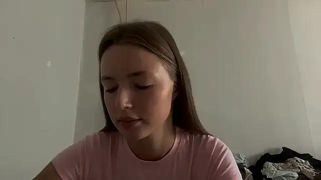 MycuteAlexa on StripChat