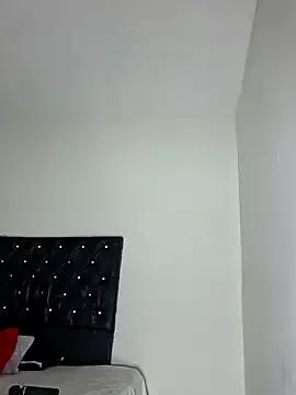 Naomi_jhonson — Glass dildo ass