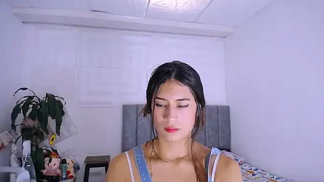 nataly_red on StripChat 