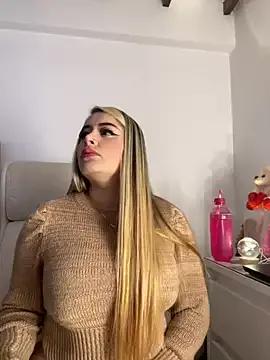natashasweet on StripChat 