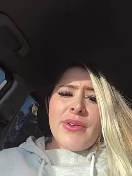natashasweet on StripChat 