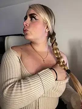 natashasweet on StripChat 