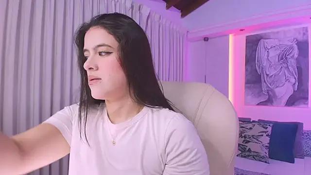 nathalie_rivers on StripChat
