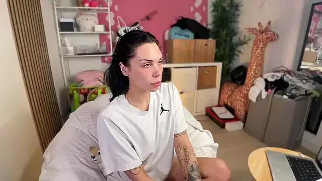 NattyFierros on StripChat 