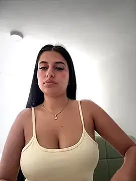 Naughty_arabs on StripChat