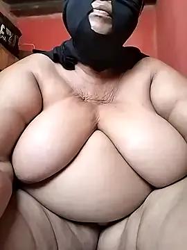 naughtygrannyXXX — Enjoy my kiss