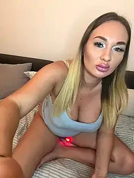 NellyExtraa on StripChat 