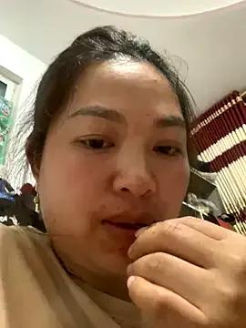 Nhung584 on StripChat
