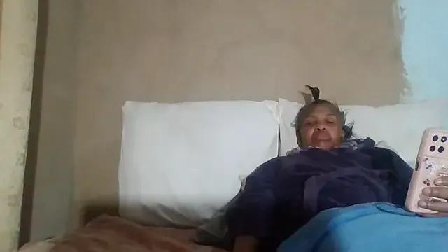 Nicky52 on StripChat