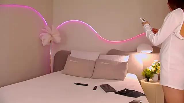 Nicole_Space — Lie down and open your legs