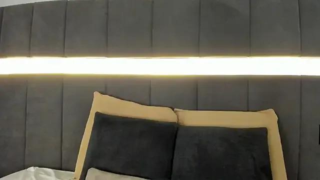 nicolle_pierce — LICK NIPPLES