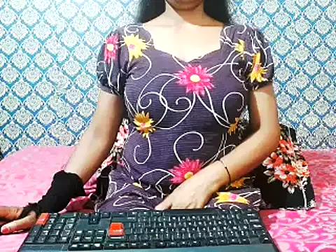 nikitahot3 on StripChat 