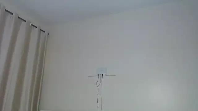 NIKKIE_LOVE on StripChat 