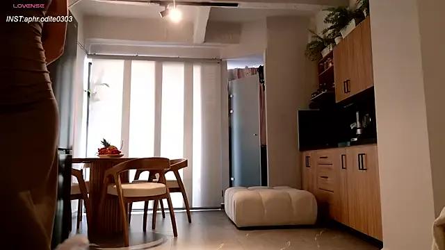 Nikol-JE on StripChat