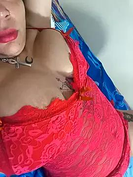 NIKOLE1301 on StripChat