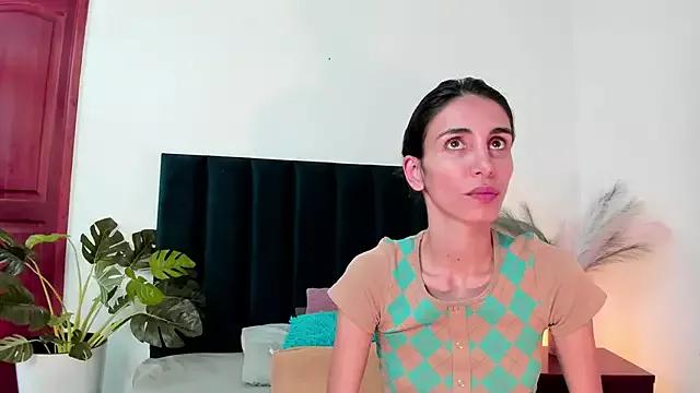 Nina_Cavaali on StripChat 