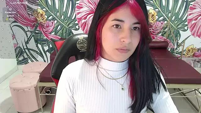 Nina_harper_ on StripChat