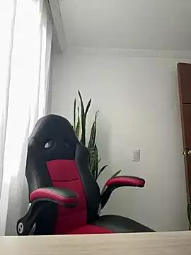 Nina_lovi on StripChat 