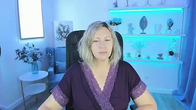 NinaStarle on StripChat 