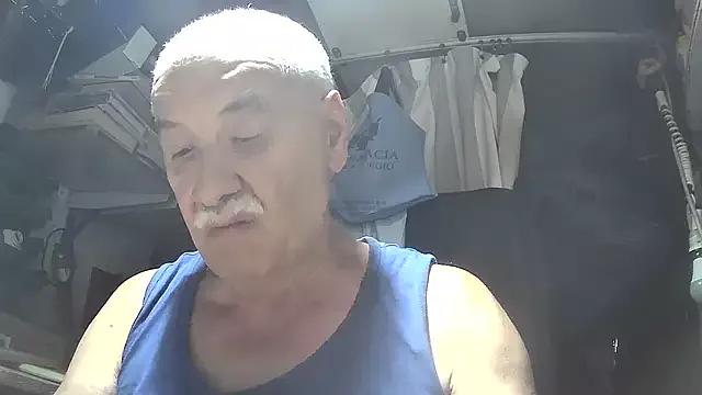 nonnomaturobisex on StripChat 