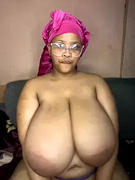 NonoGotBoobies on StripChat 