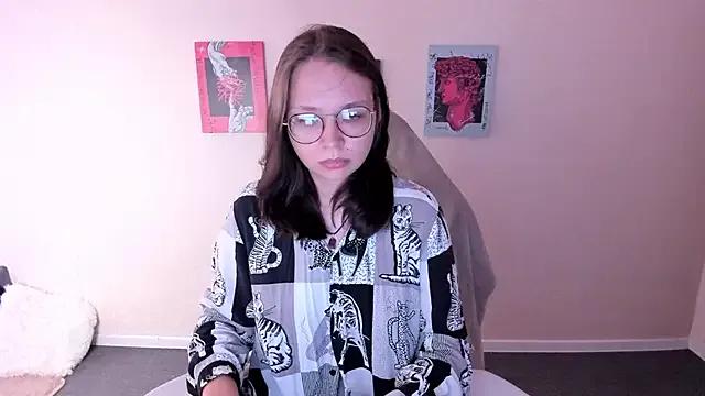 Noora_Moore on StripChat