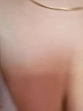 Official_queen on StripChat 