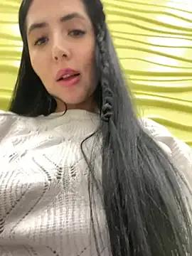 oh_nina — Fingering pussy in public
