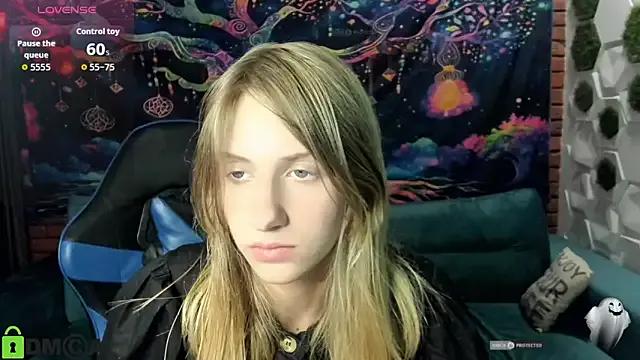 Olisa_fox on StripChat