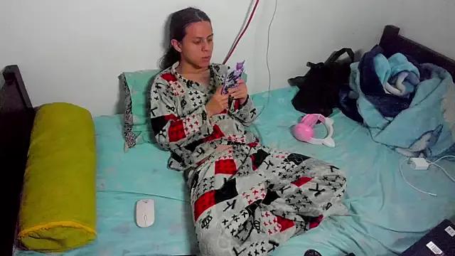 Petite-Goth — cum show