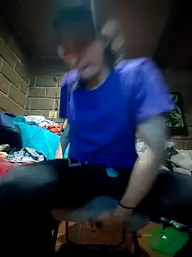 Pitudo20cmm on StripChat