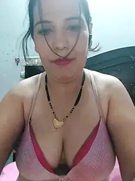Poojabhabi101 on StripChat 