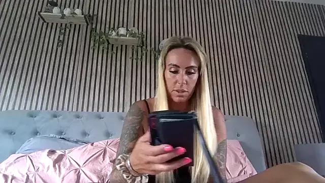 poppyinga1 on StripChat 