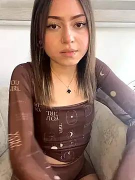PrettyAmber's avatar