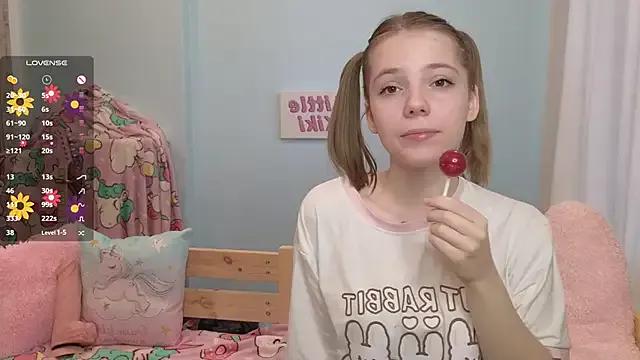 PrincessLittleKiki — show my sweet boobs