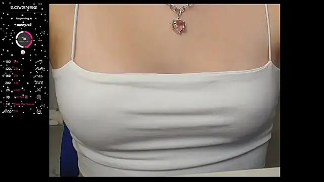 PureEyes on StripChat