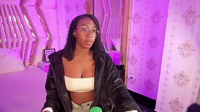 Qeen_blackk on StripChat 