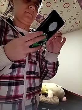 queemking on StripChat 
