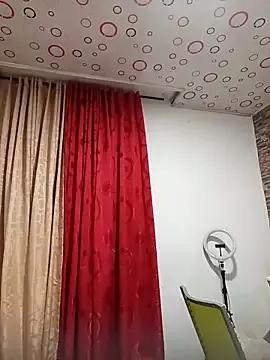 queemking on StripChat 