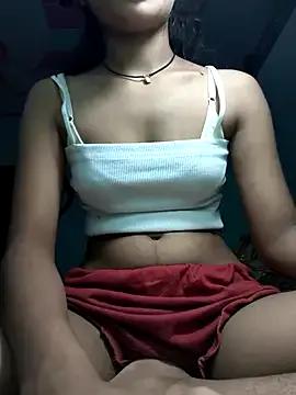 QUEEN-72 on StripChat