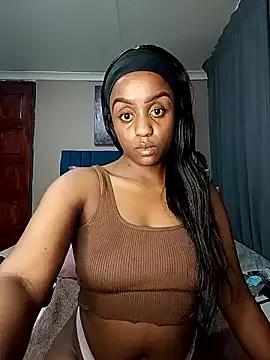 Queen-Chocolate on StripChat 