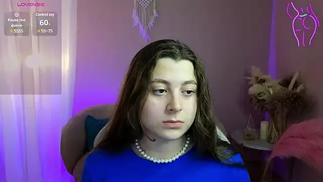 Queen_Michelle_ on StripChat 