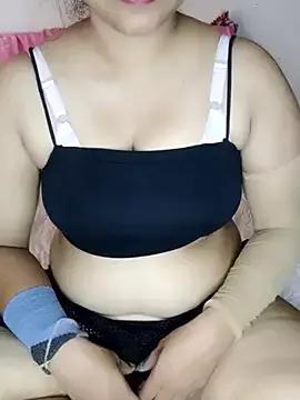 Queen_Taniya on StripChat 
