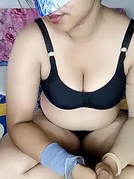 Queen_Taniya on StripChat 
