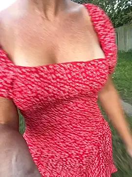 QueenMelissa80 on StripChat 
