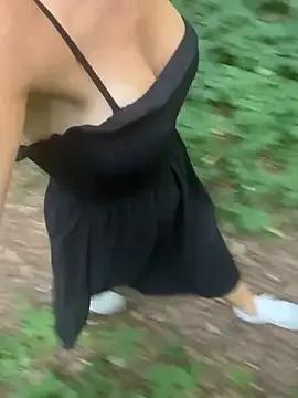 QueenMelissa80 on StripChat 